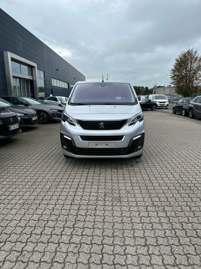 Billede af Peugeot Expert L2 2,0 BlueHDi Ultimate EAT6 180HK Van 6g Aut.