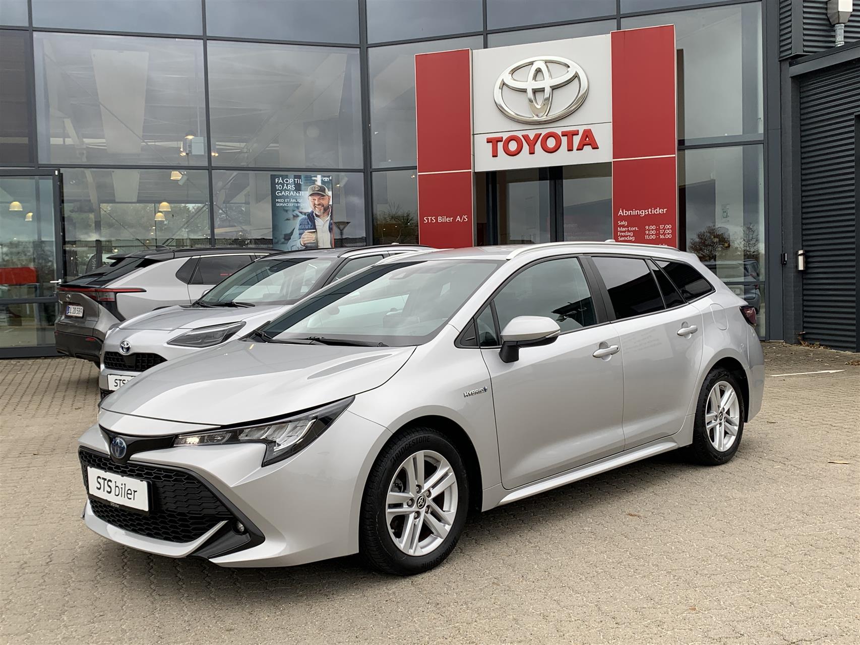 Billede af Toyota Corolla Touring Sports 1,8 Hybrid H3 Business E-CVT 122HK Stc Trinl. Gear