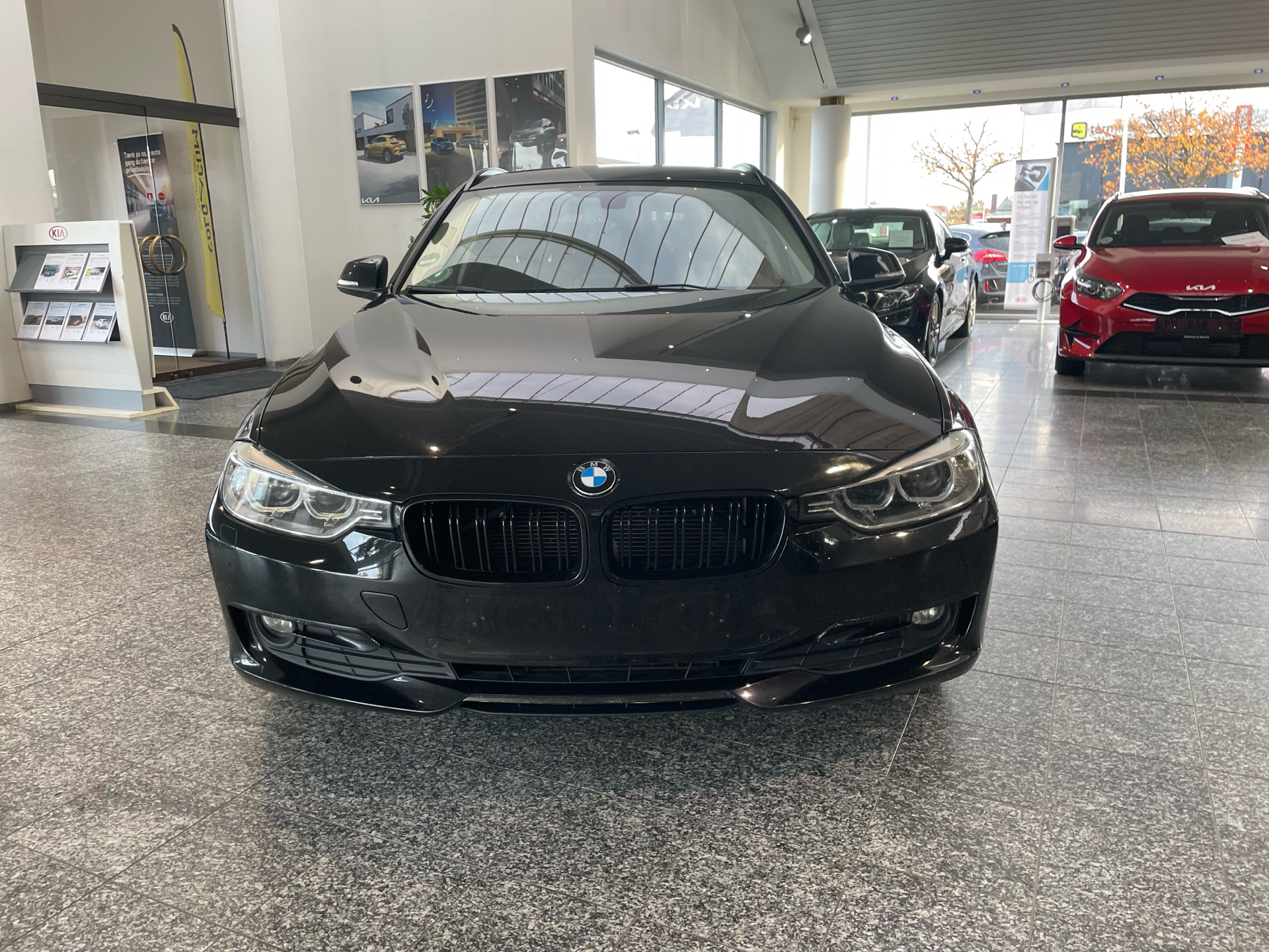 BMW 318d Touring 2,0 D 143HK Stc 8g Aut.